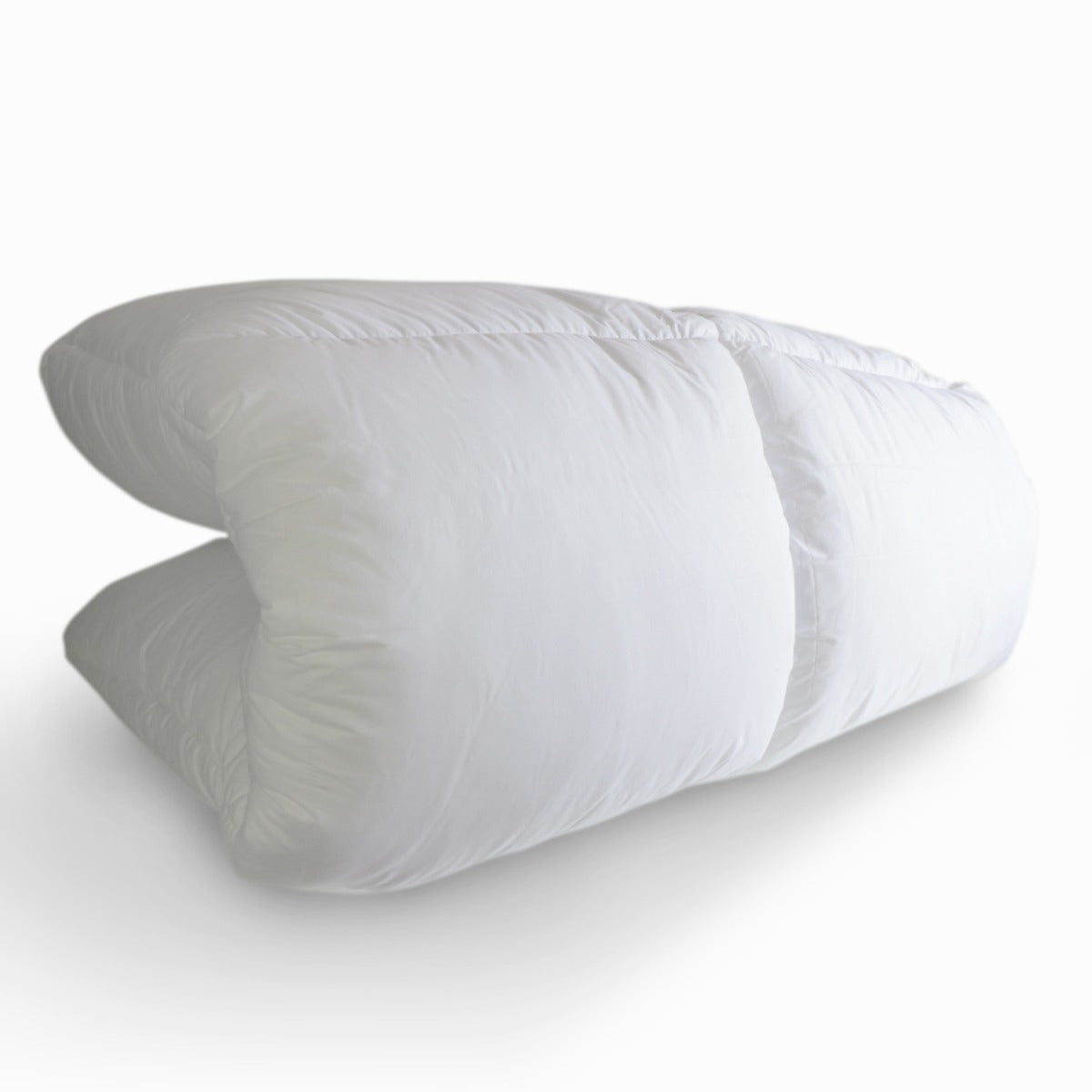 Topper (Colchoneta Rellena de Microgel) con forro de 233 Hilos 100 % Algodón suave y comfortable con resortes en las esquinas y con altura de 8 a 10 cm.